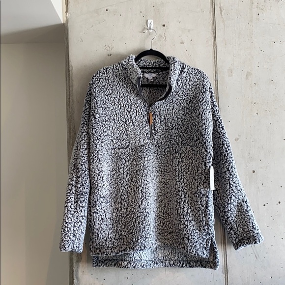 Time and Tru Sweaters - Fuzzy Gray Pullover Sweater | Size M